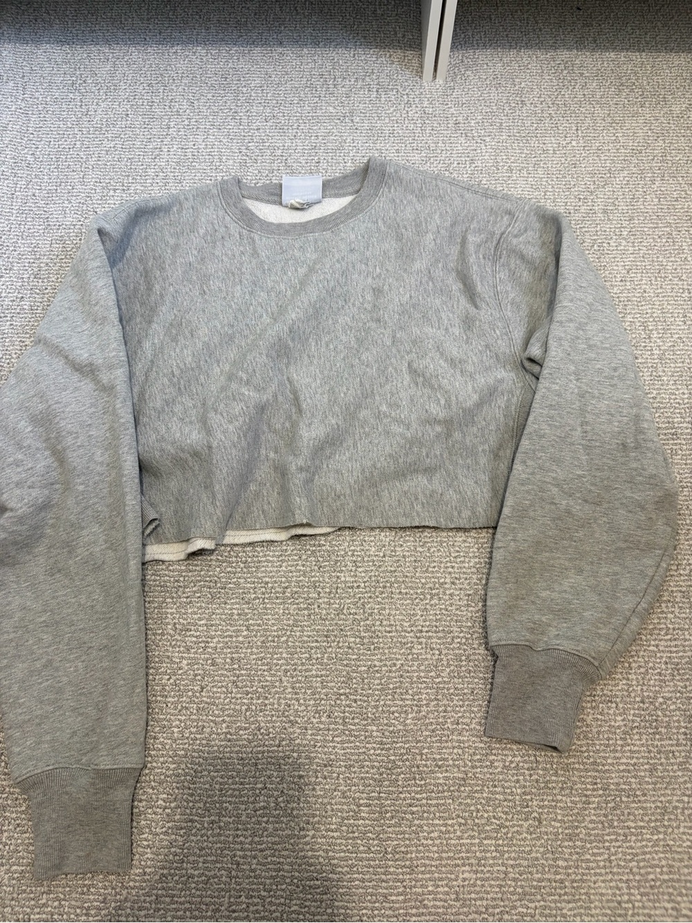 Champion Cropped Crewneck Sweatshirt in Heather Gray